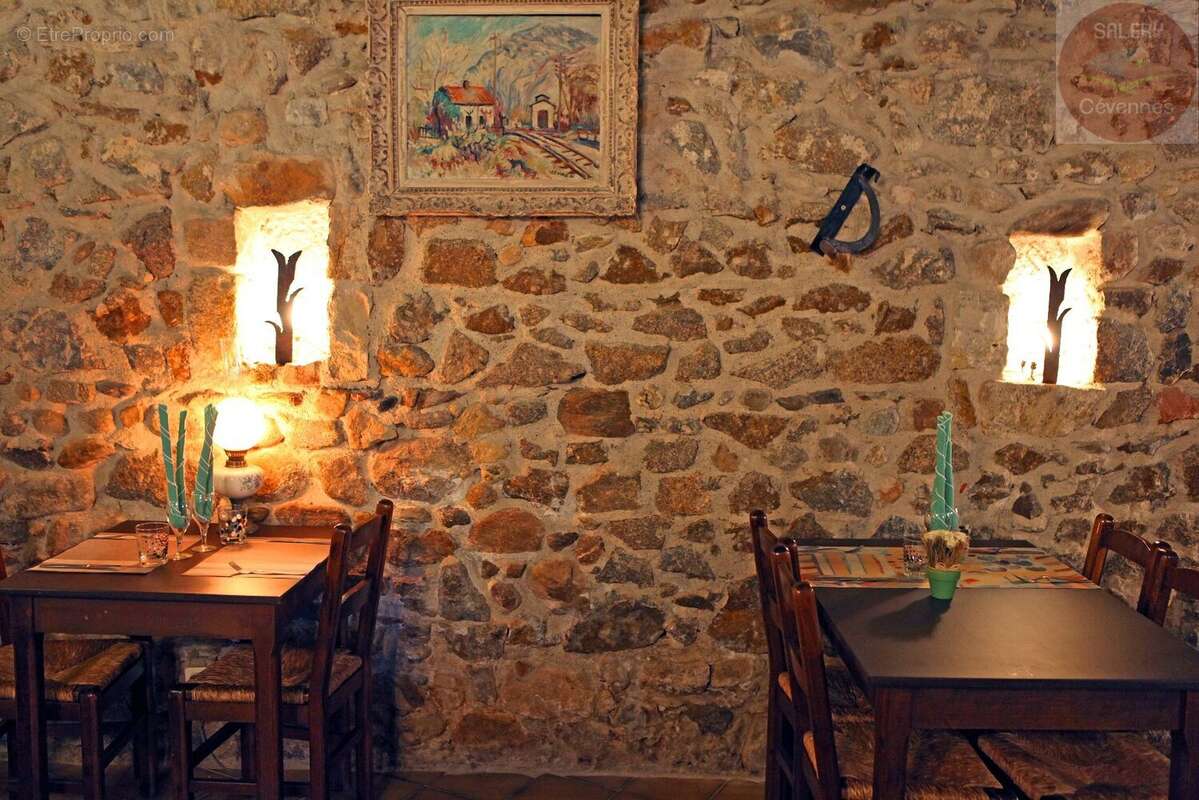 Commerce à SAINT-JEAN-DU-GARD