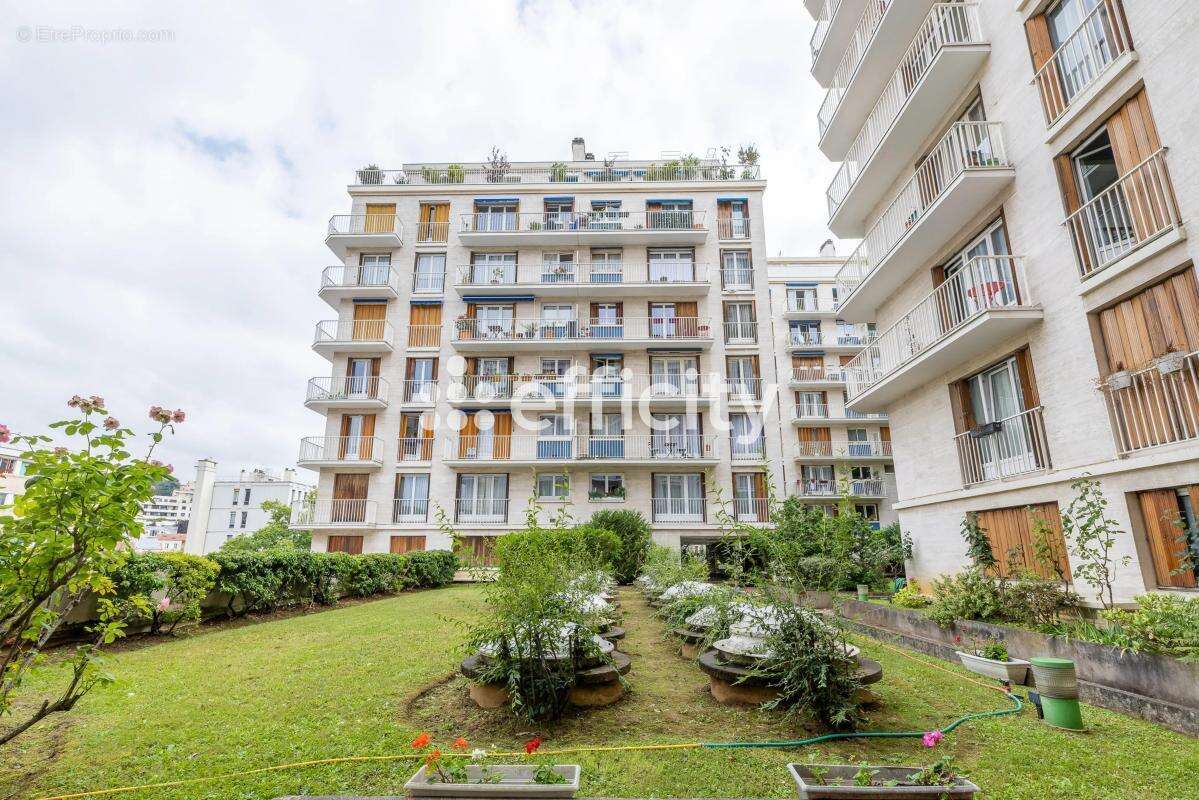 Appartement à SEVRES