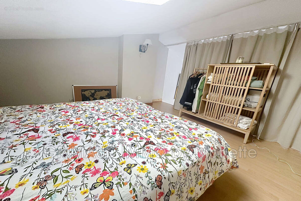 Appartement à COGOLIN