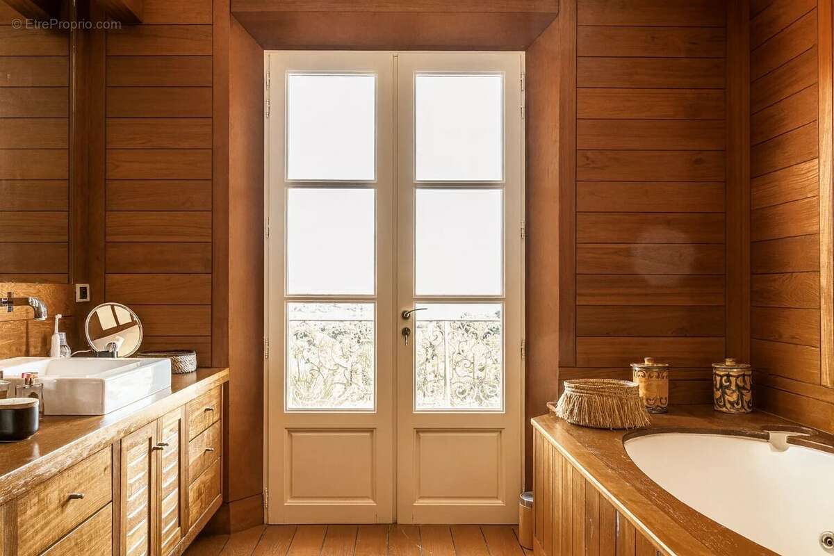 Maison à BORMES-LES-MIMOSAS