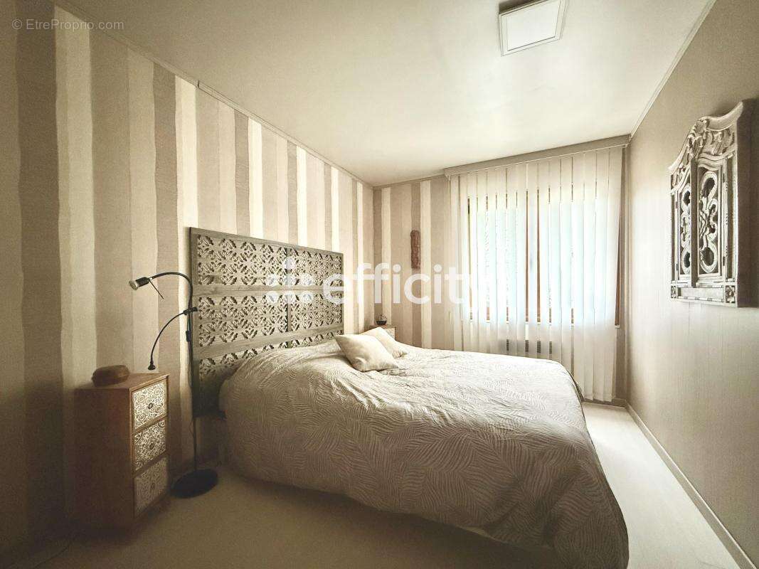 Maison à AUVERS-SUR-OISE