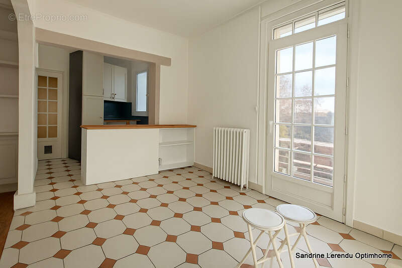 Maison de ville – Ancienne Maison de Maître en brique et silex – Rouen  249 000 € – 107 m² – 4 chambres – Jardin - photo 5