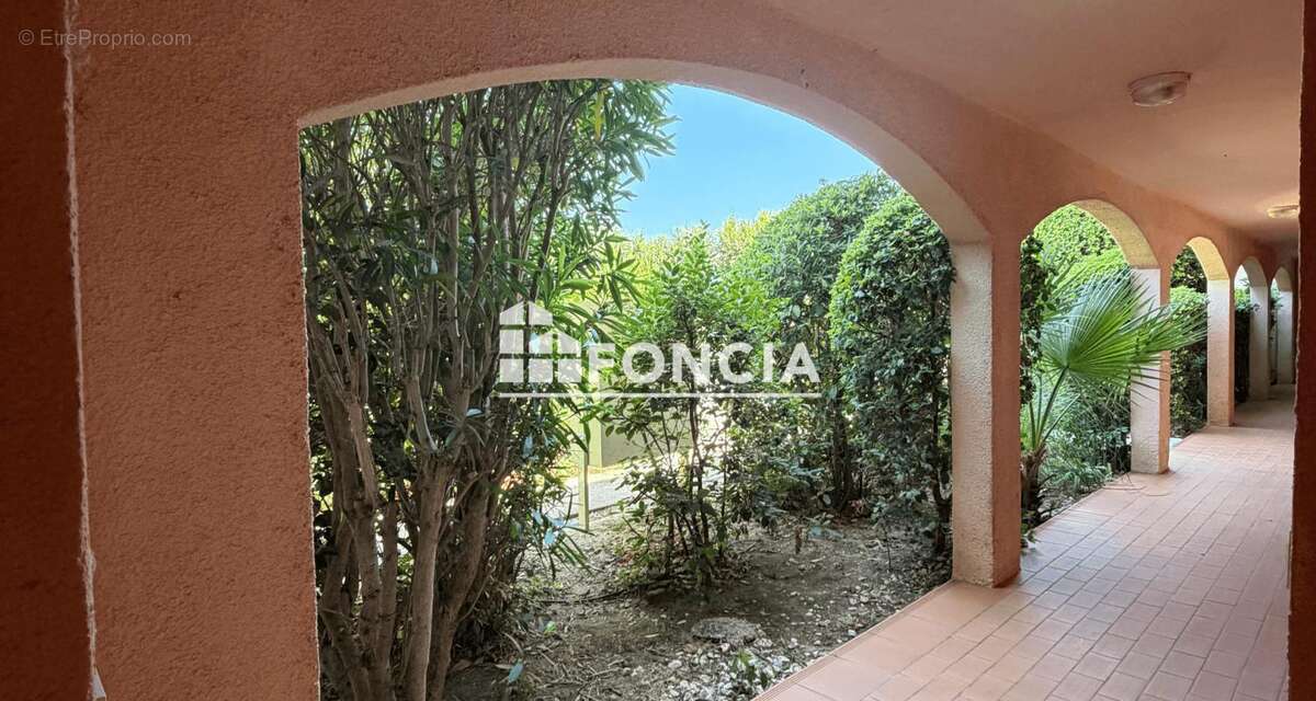 Appartement à LA LONDE-LES-MAURES