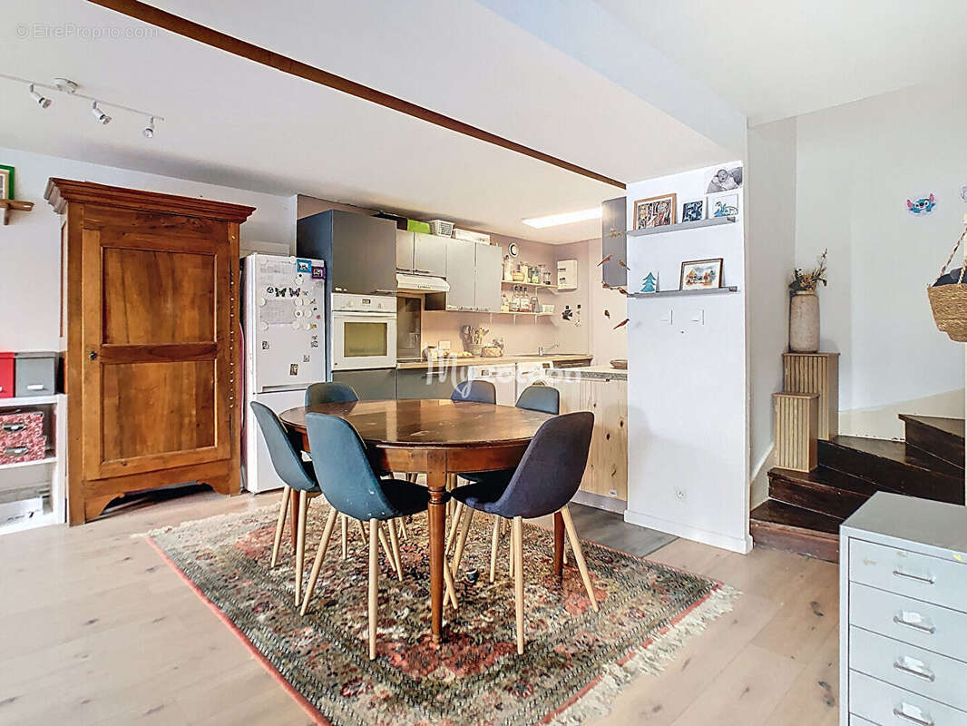 Maison à SAINT-DENIS-EN-BUGEY