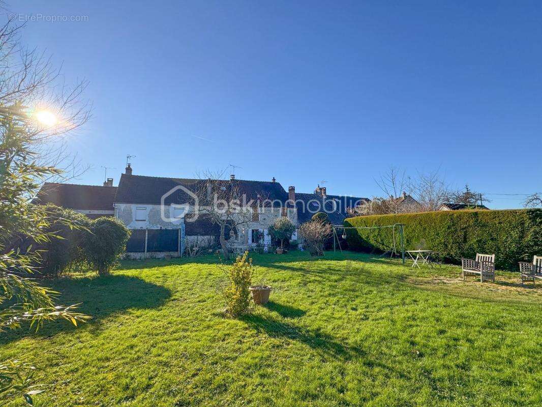 Maison à JOUY-SUR-MORIN