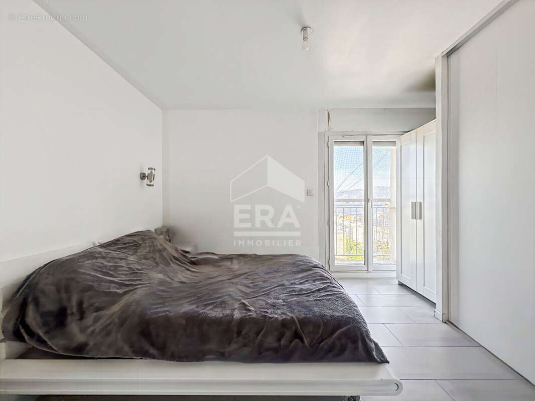 Appartement à MARSEILLE-13E
