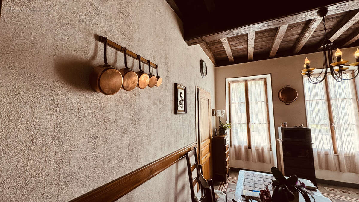 Charmante maison  au coeur de ROUVRAY avec dépendances en très bon état avec jardin d'env. 767 m2 346  500 €. - photo 18