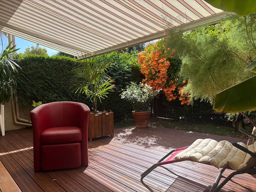 Appartement à VAUX-SUR-MER