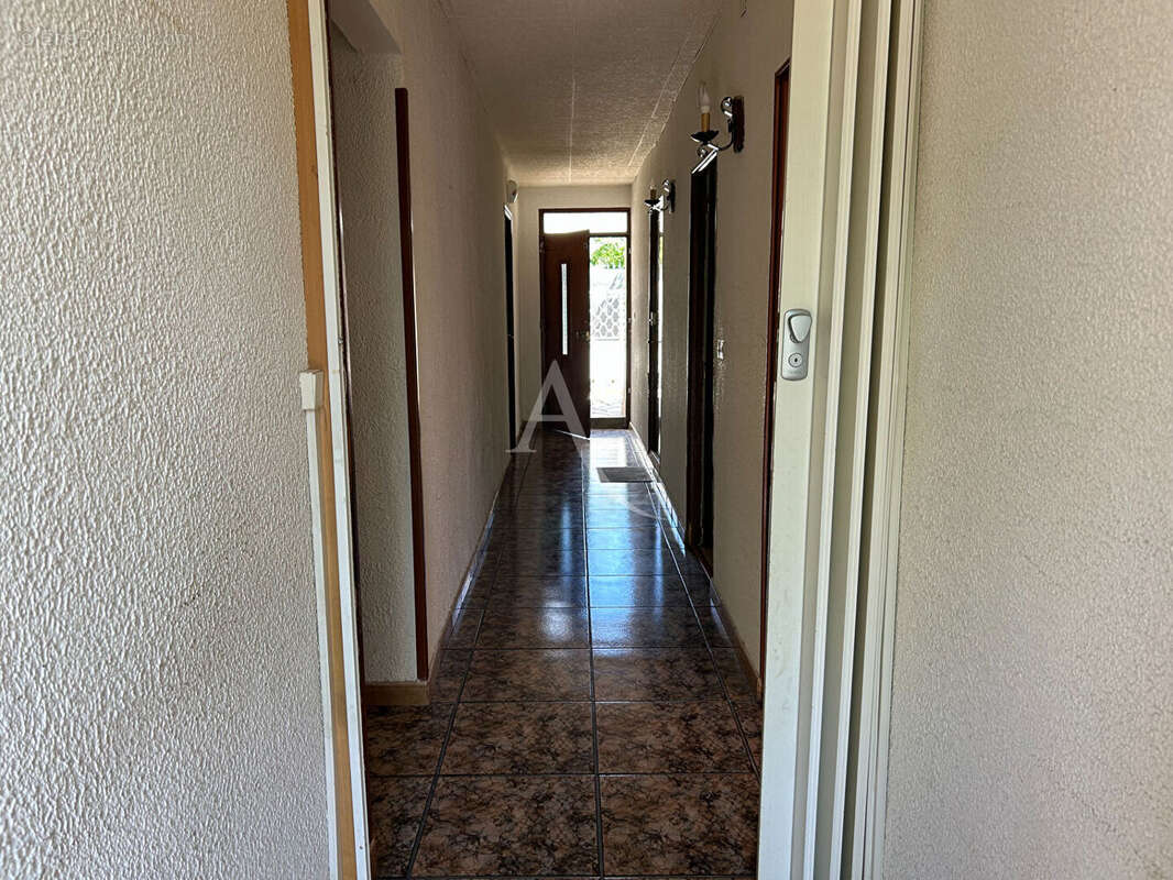 Maison d'habitation en centre ville - photo 14