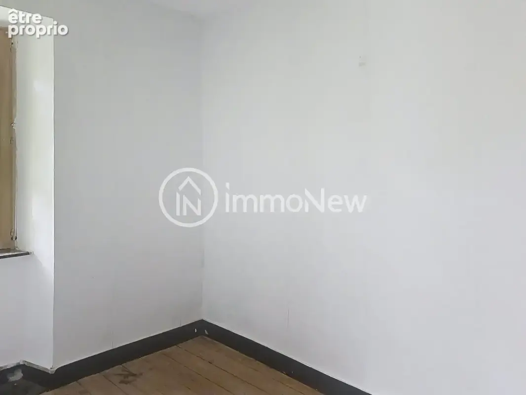 Maison a renover 100 m2 sur terrain 3300 m2 au fond d un chemin - photo 8