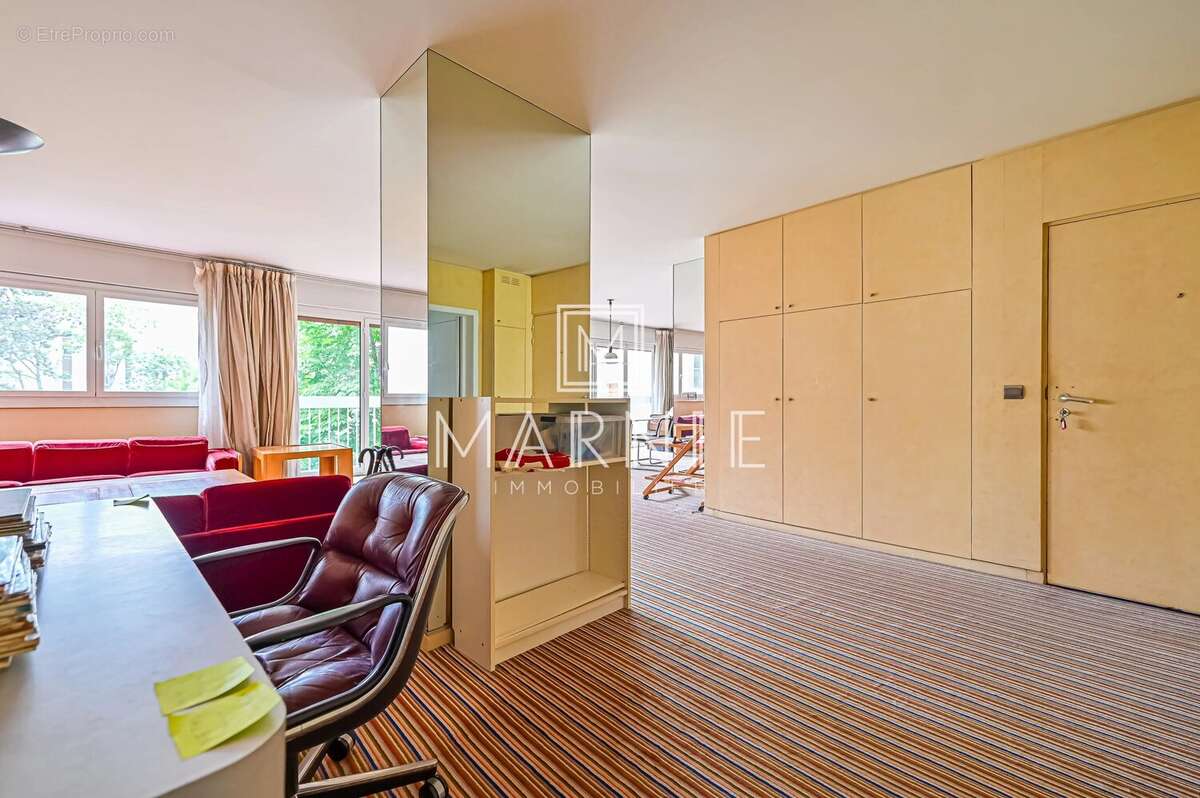 Appartement à PARIS-15E