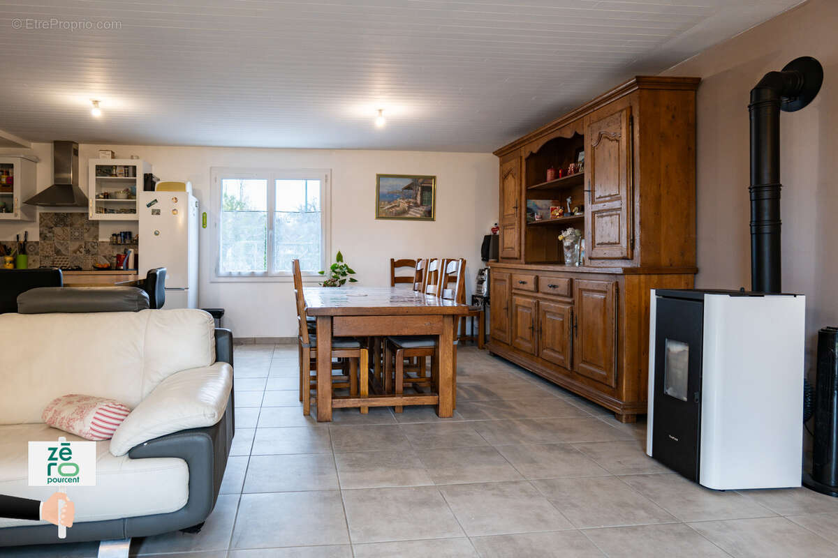 Maison à MOUTIERS-SUR-LE-LAY