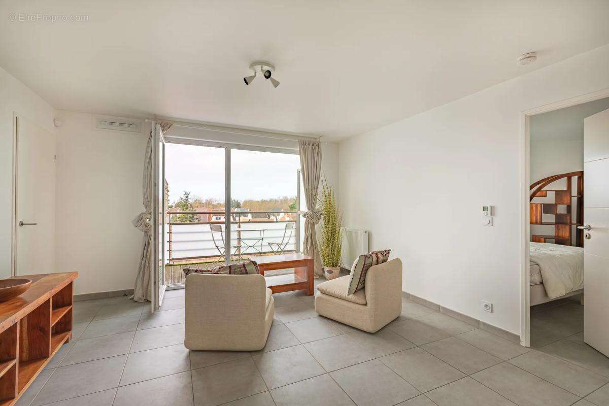 Appartement à CHENNEVIERES-SUR-MARNE