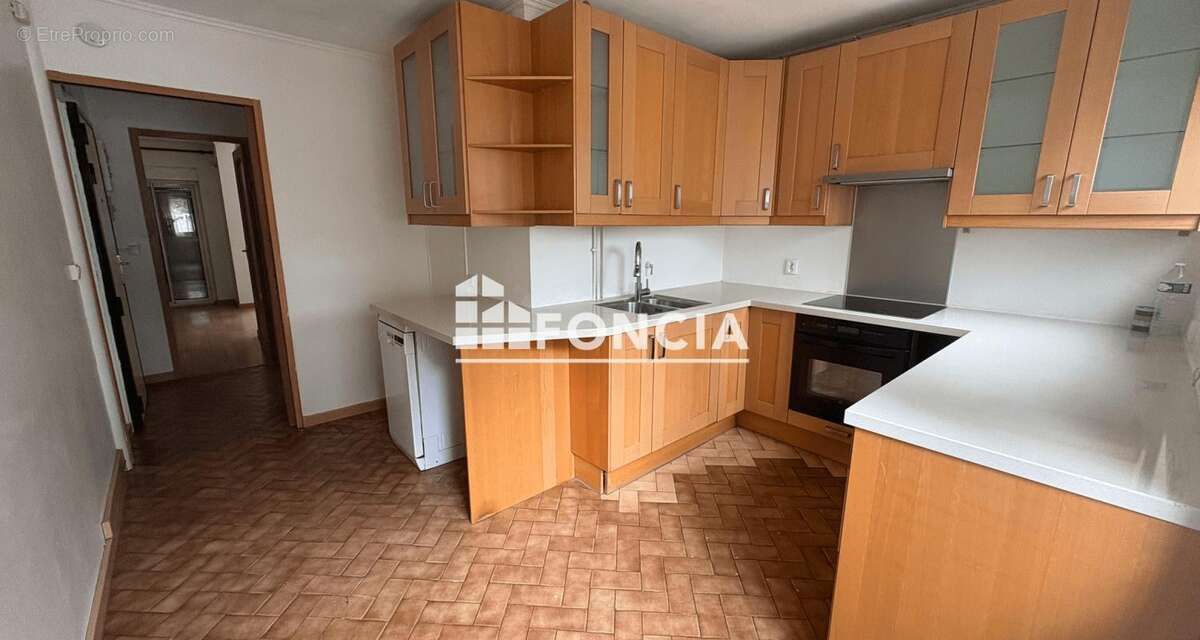 Dans batiment ravale - photo 6