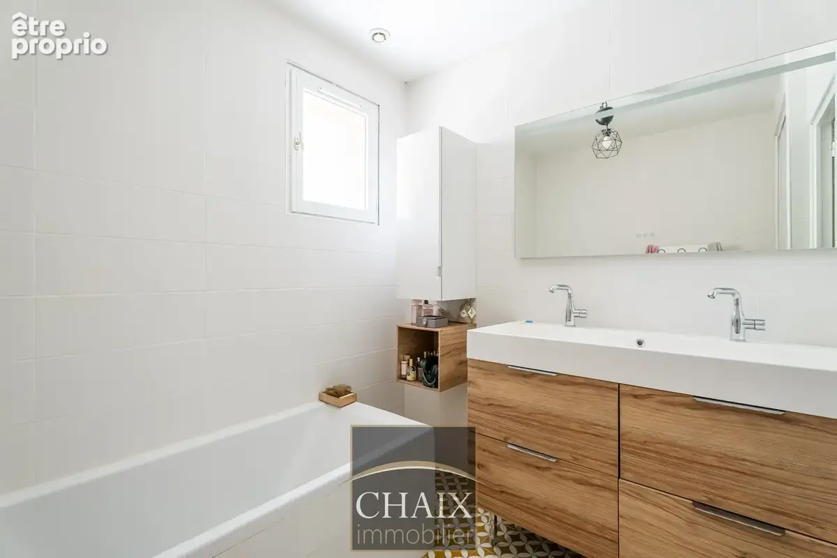 Pour amoureux de calme, de nature et de campagne, Auriol, villa de plain-pied avec piscine et sous-sol - photo 9