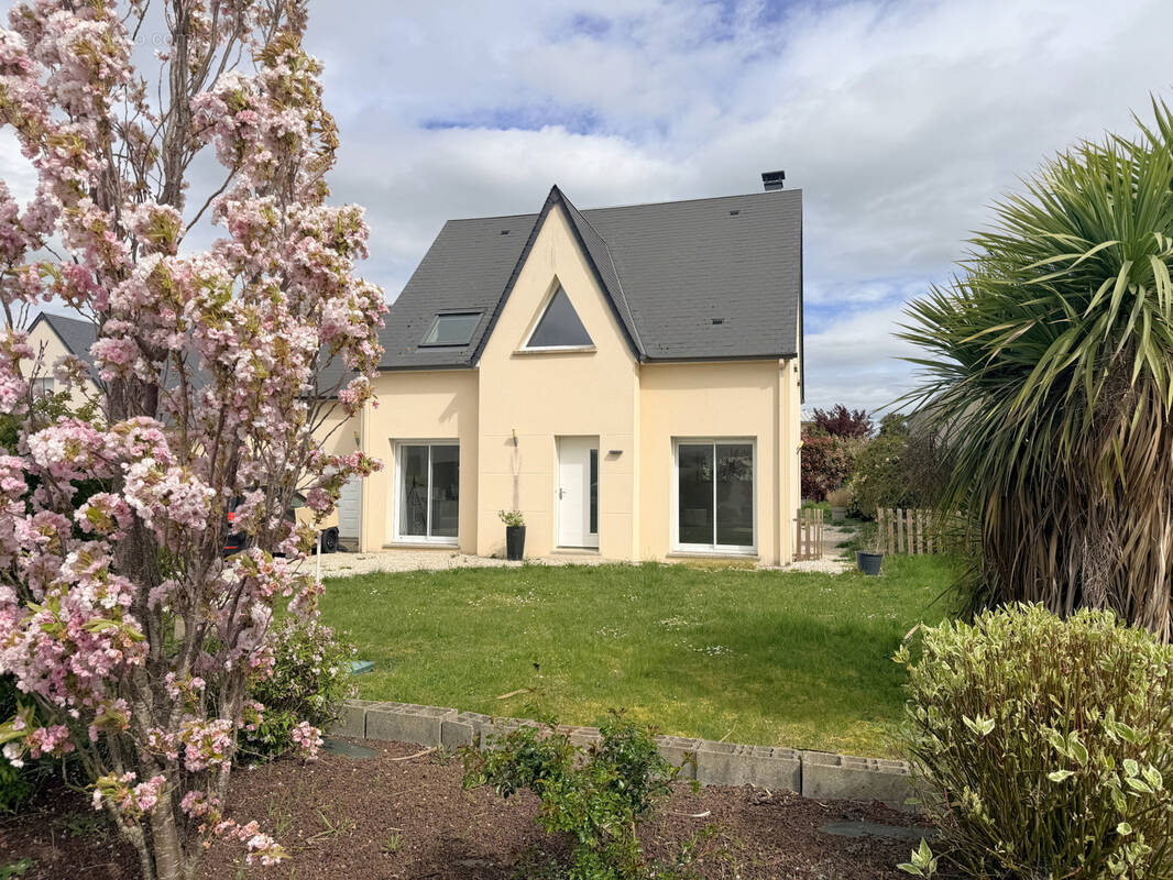 Maison à BIEVILLE-BEUVILLE