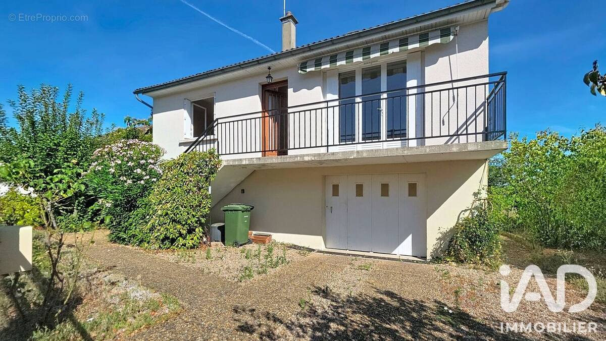 Photo 1 - Maison à YZEURE