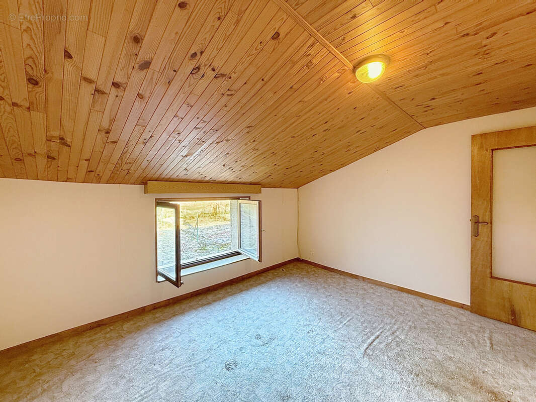 Maison à THIRAUCOURT