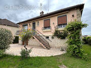 Maison à CHERRE