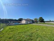 Maison à LAMASQUERE