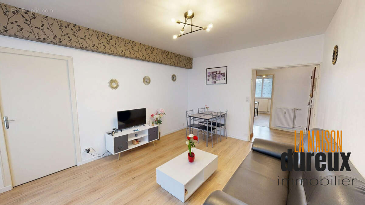 Appartement à GRAY