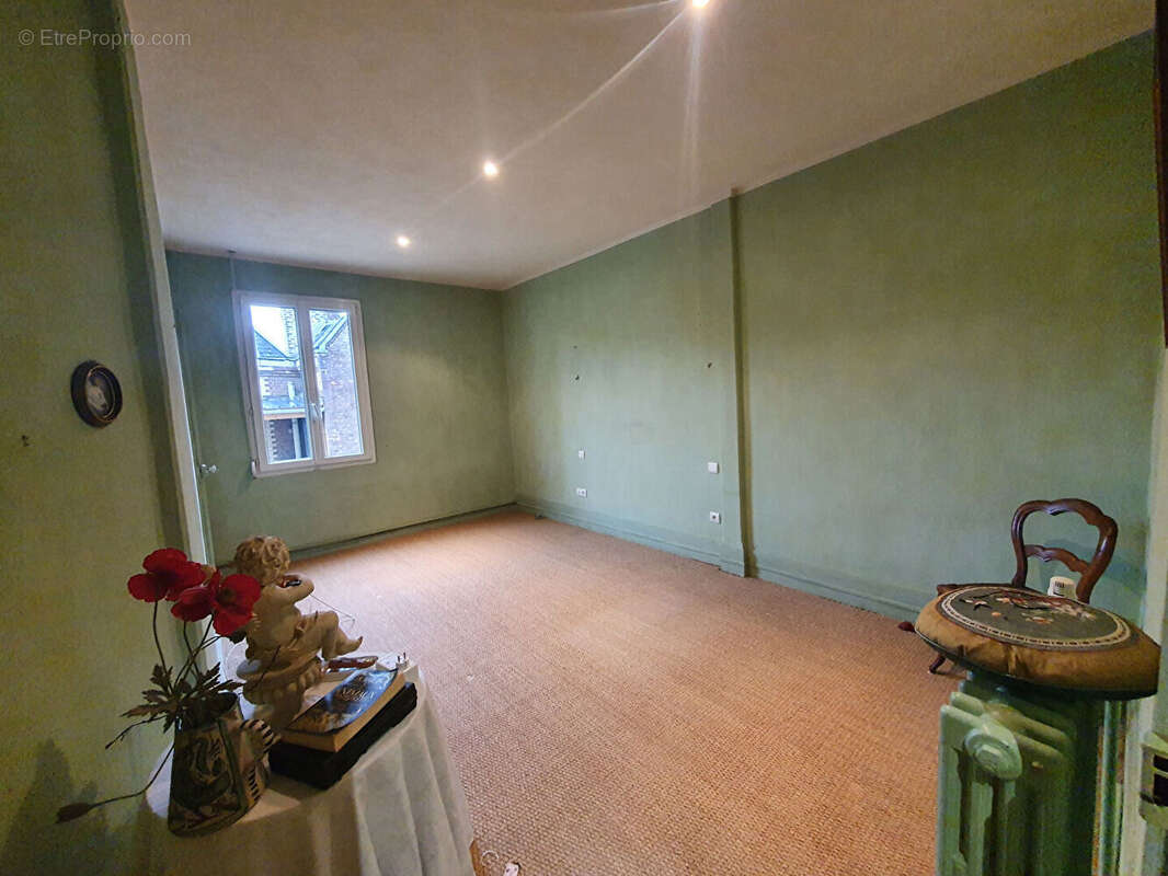 Appartement à SAINT-QUENTIN