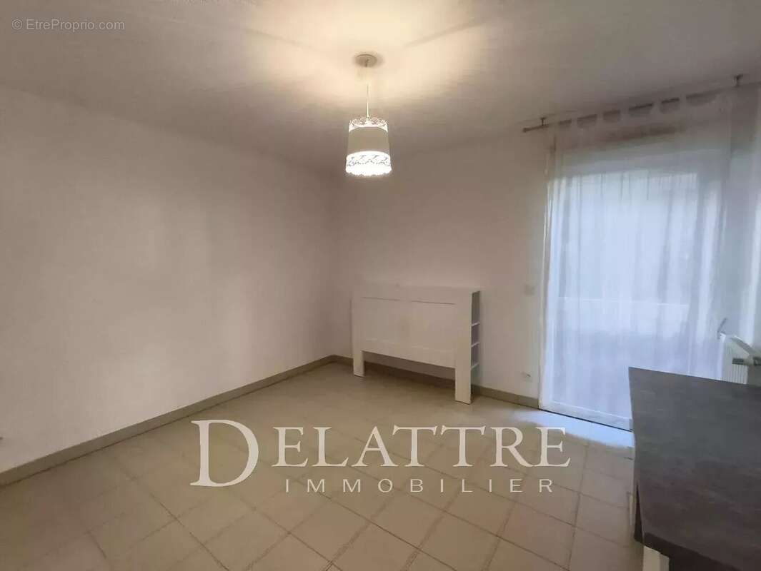 Appartement à MOUANS-SARTOUX