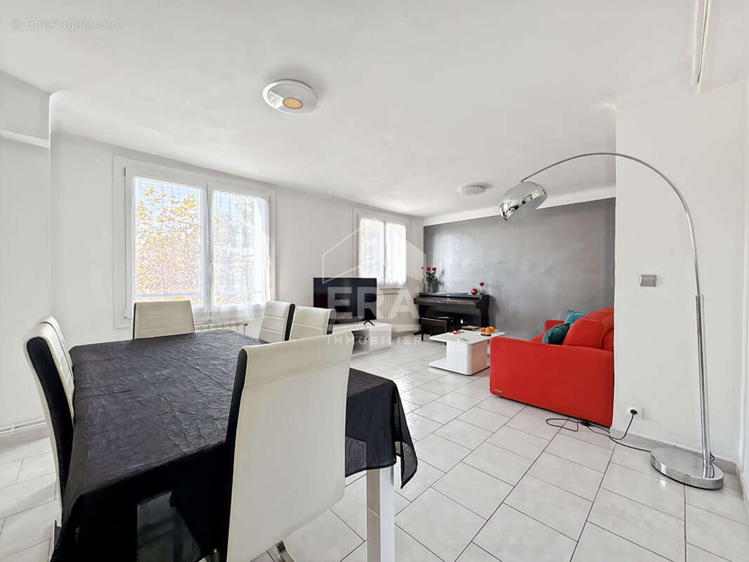 Appartement à MARSEILLE-13E