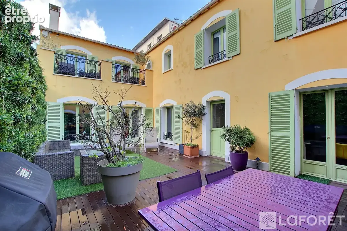 Photo Maison à La Garenne-Colombes au prix de 1 660 000€