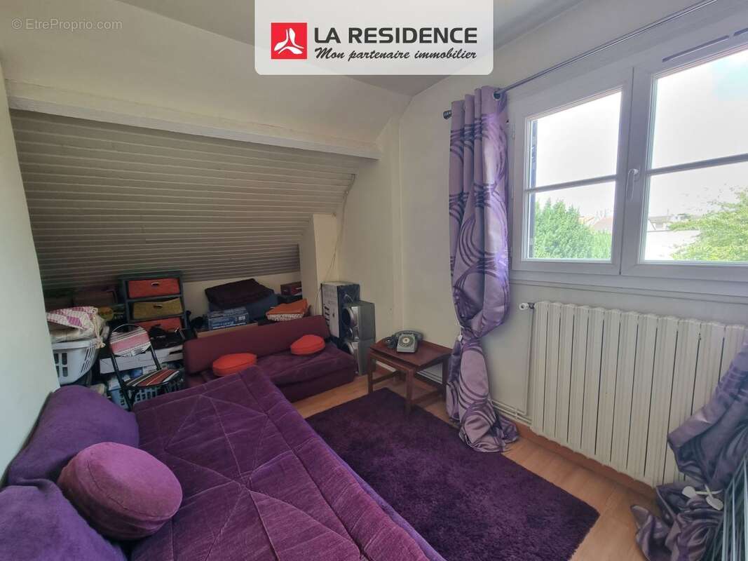 Maison 91 m² à Stains  - photo 9