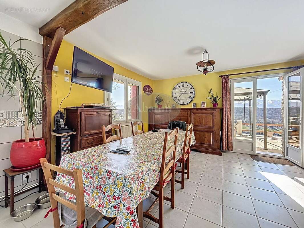 Maison à PERE