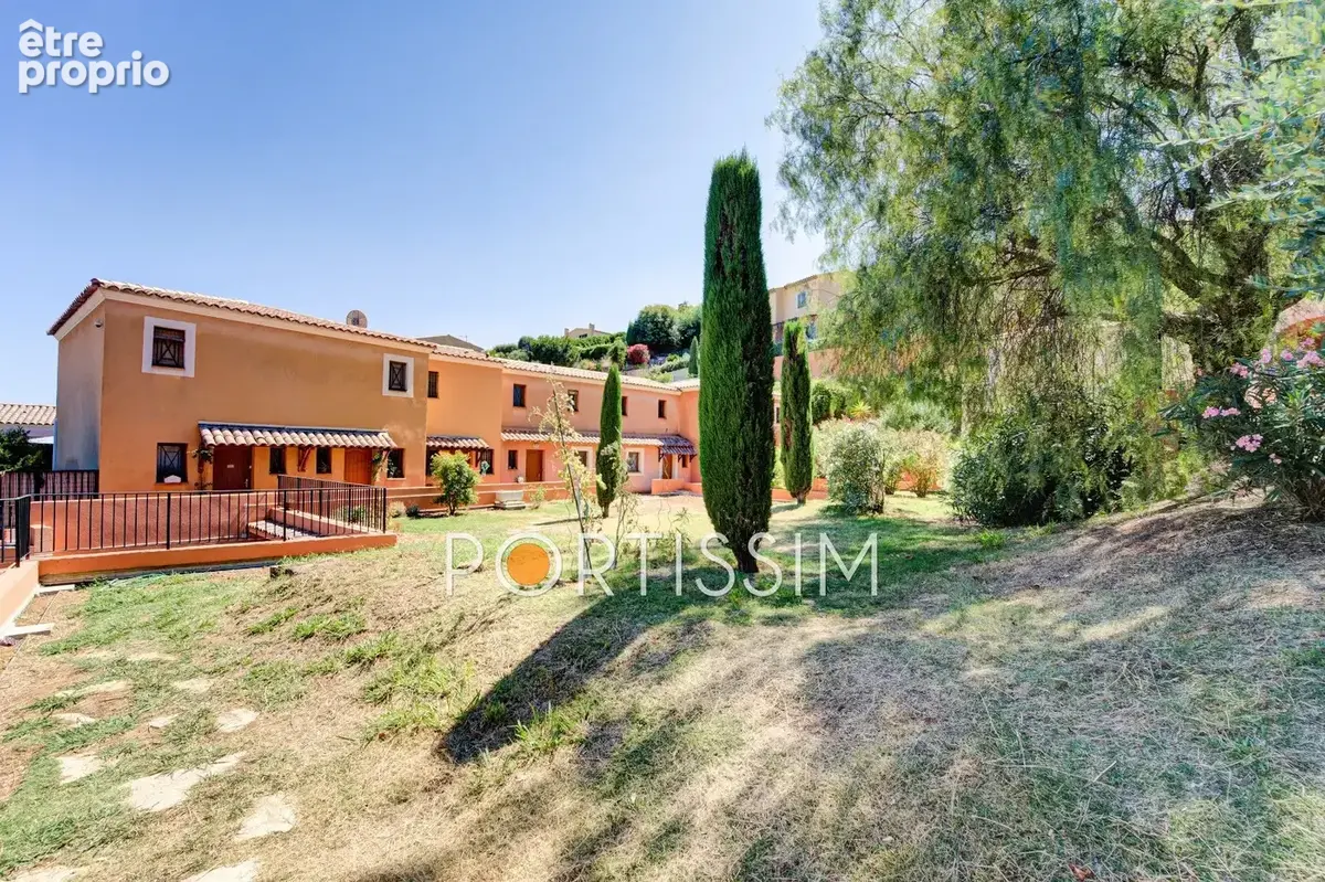 Appartement à SAINT-LAURENT-DU-VAR