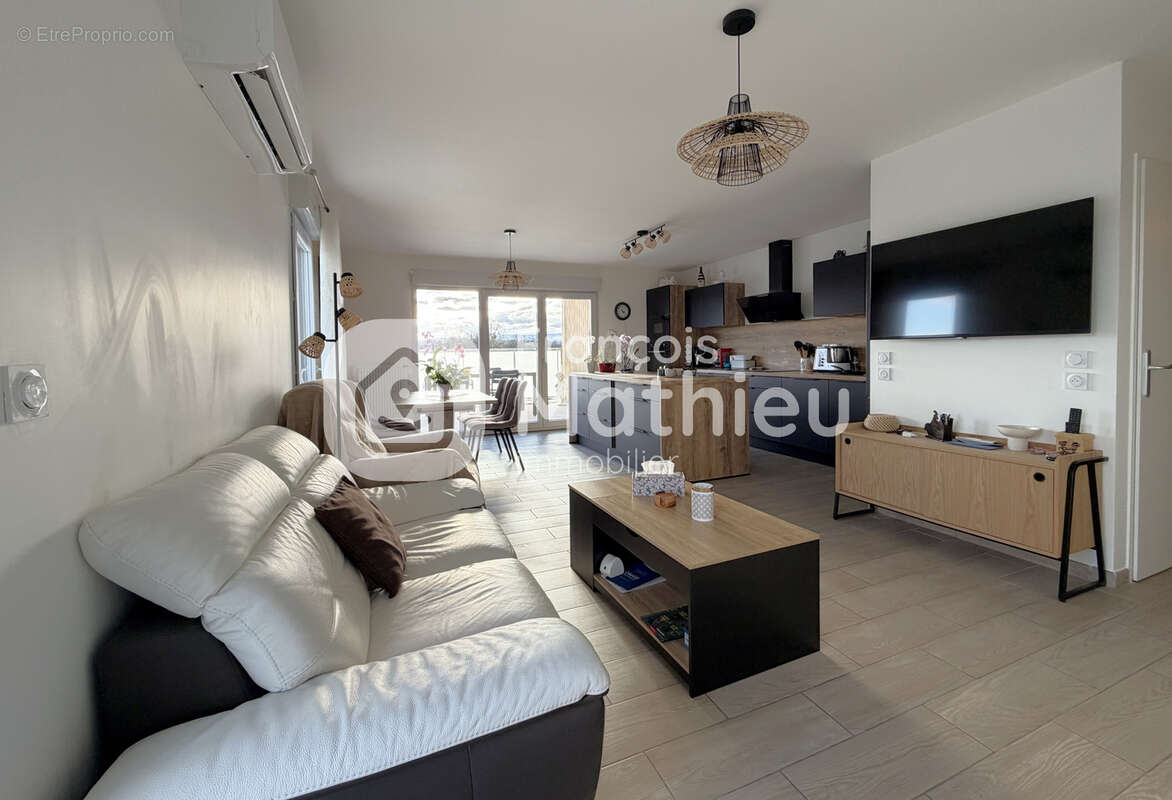 Appartement à ARNAS