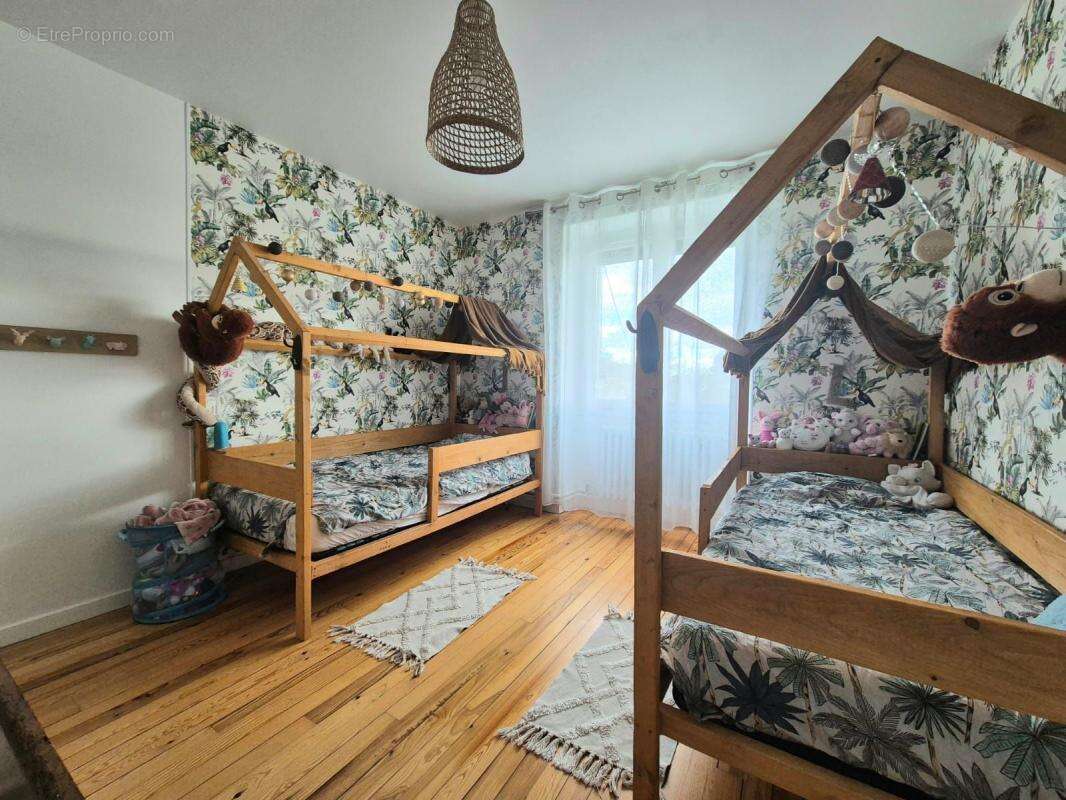 Maison à SAINT-MARTIN-DE-SESCAS