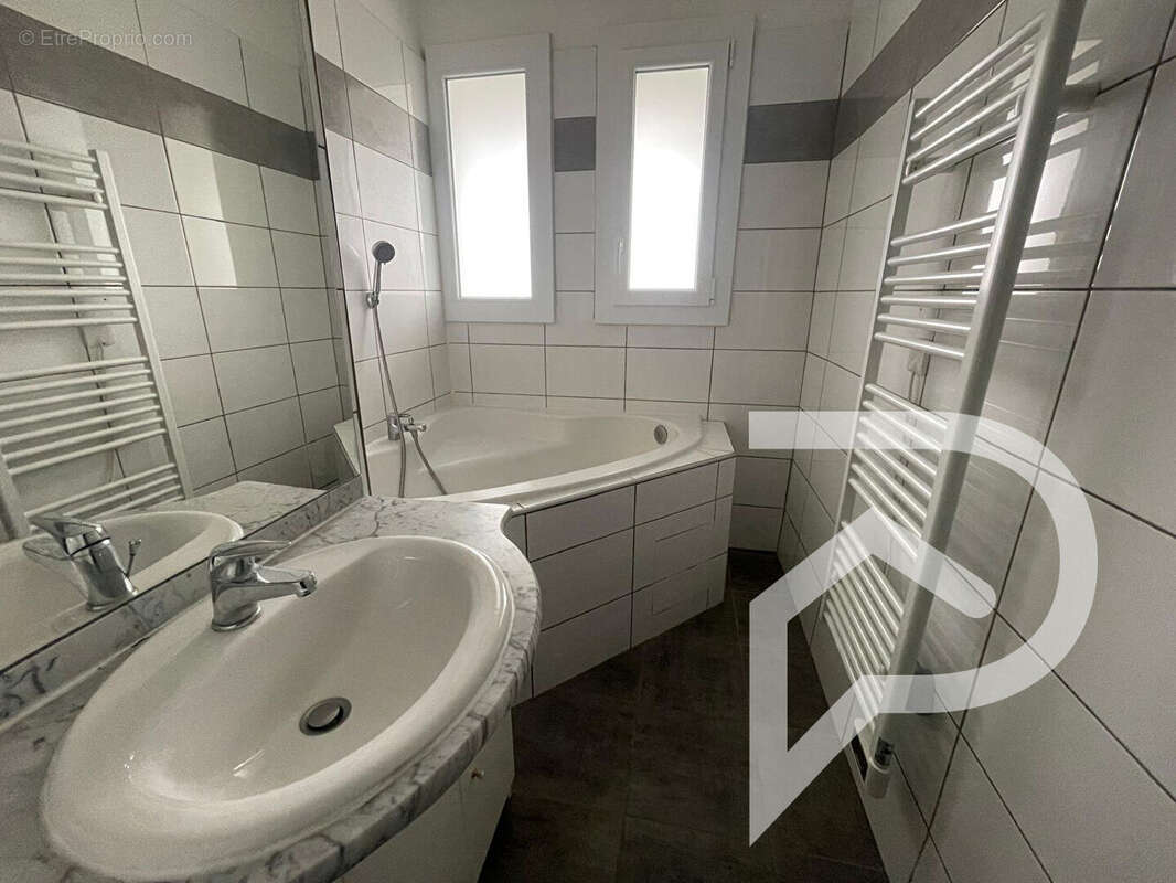 Appartement à BEZIERS