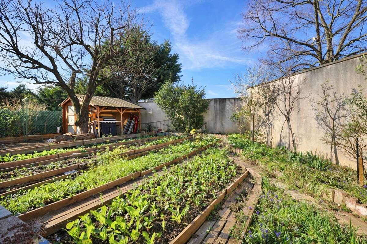 Maison individuelle avec garage à vendre 6 pièces VENISSIEUX (69) - photo 2