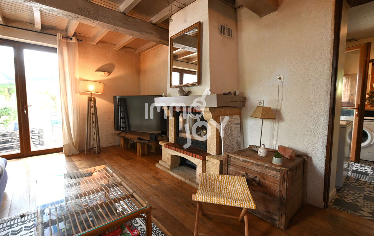 Maison à LONGAGES