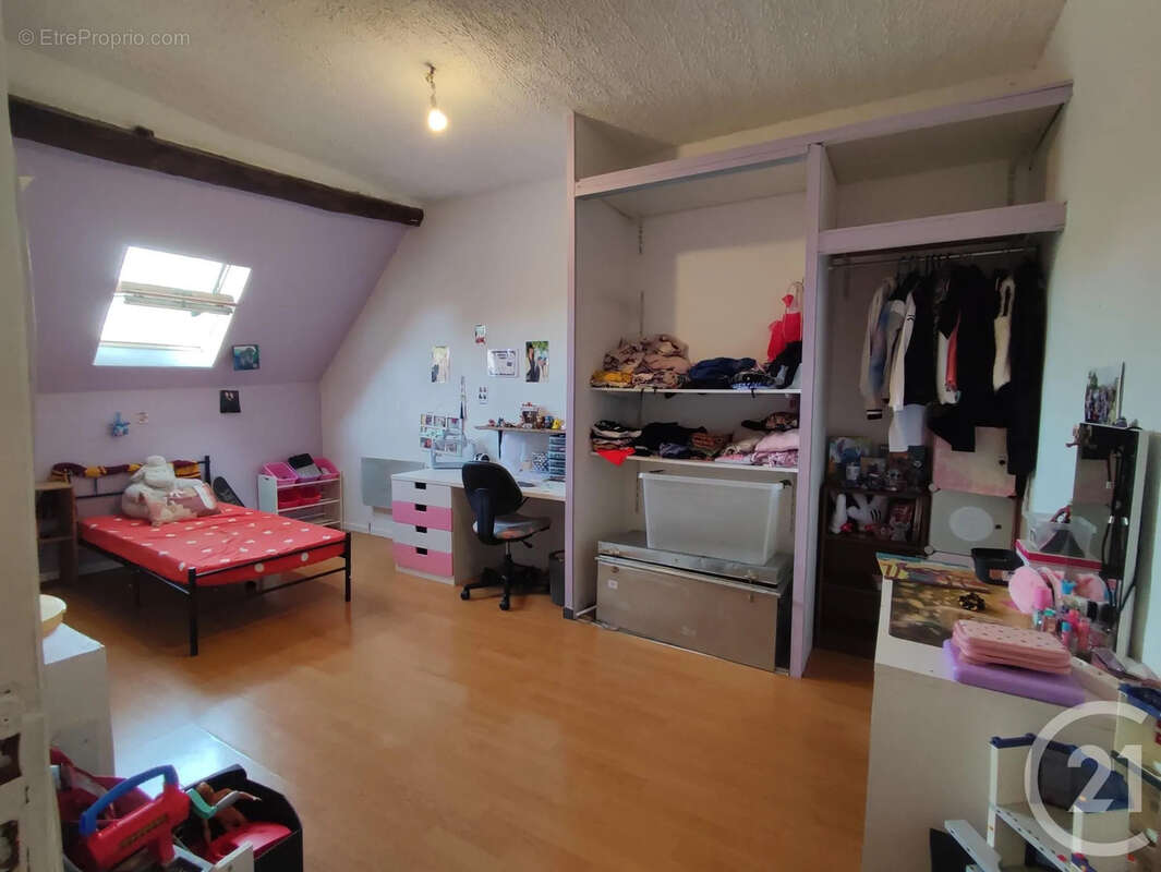 Maison 201 m² à Saint-Pere  - photo 12
