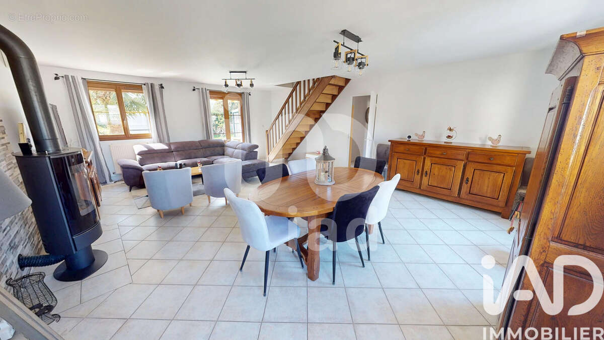 Photo 4 - Maison à GRANDPUITS-BAILLY-CARROIS