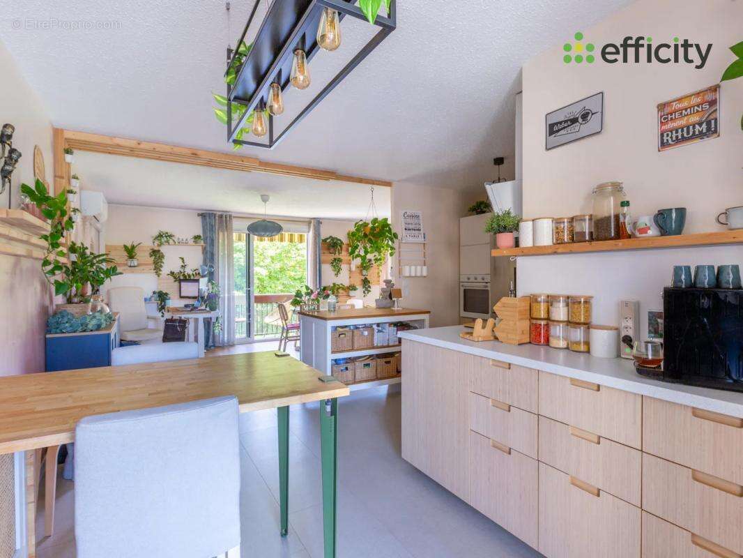 Appartement à BOURGOIN-JALLIEU