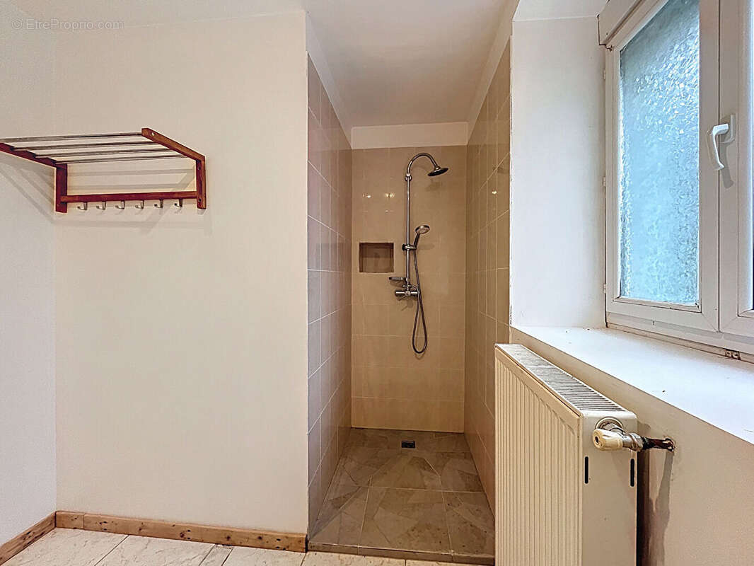 Maison à MAGNAC-BOURG