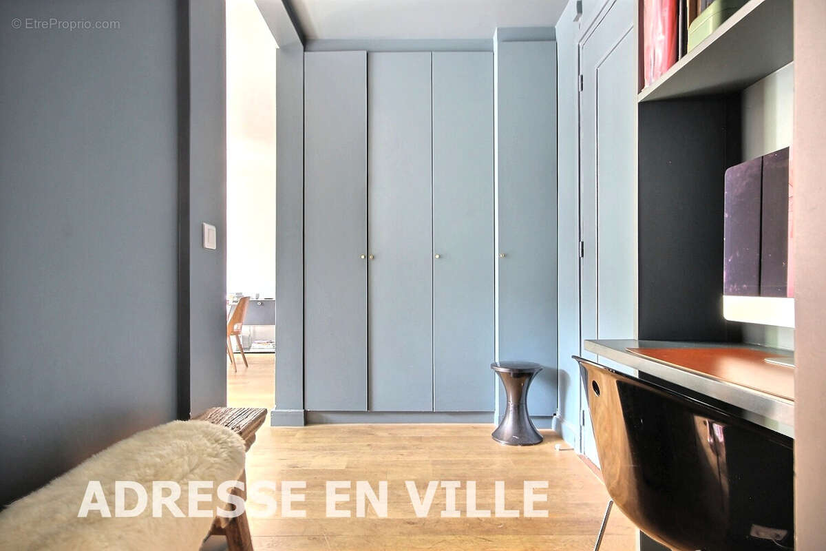 Appartement à LEVALLOIS-PERRET