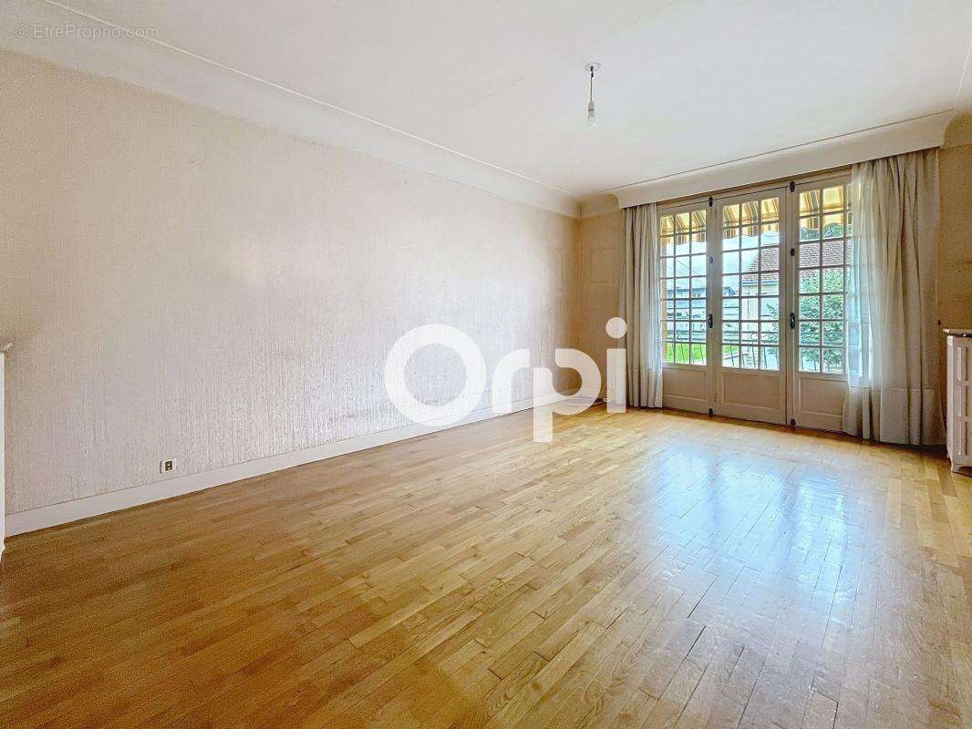 Maison à BRIVE-LA-GAILLARDE