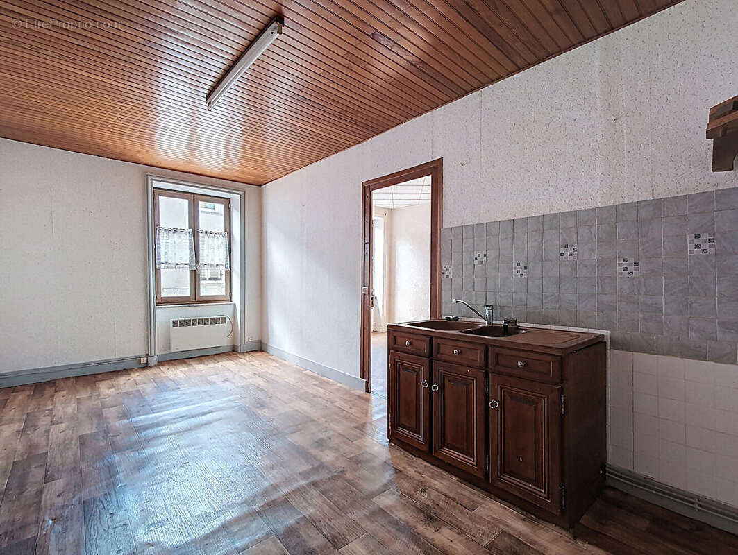 Maison à LE PERREON