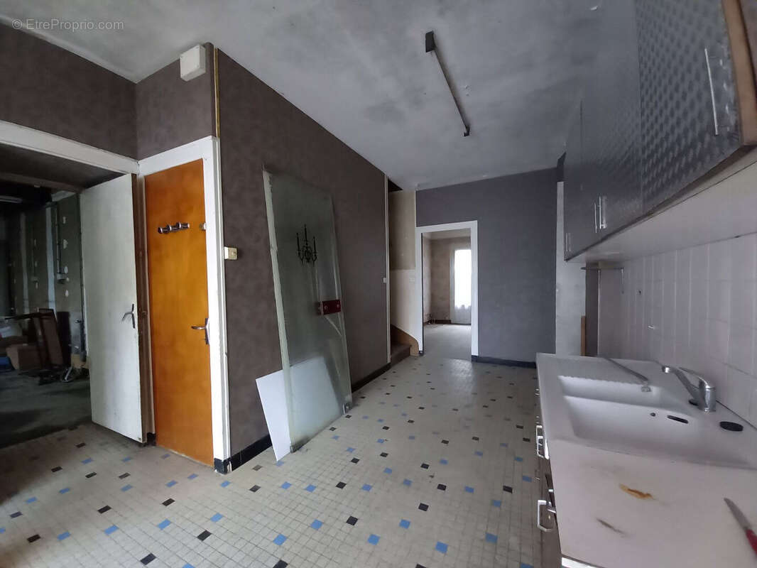 Photo 2 - Maison à LE BUSSEAU