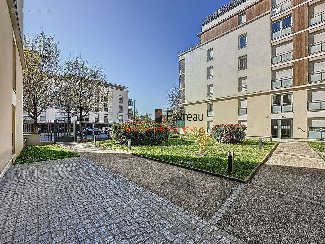 Appartement à THIAIS