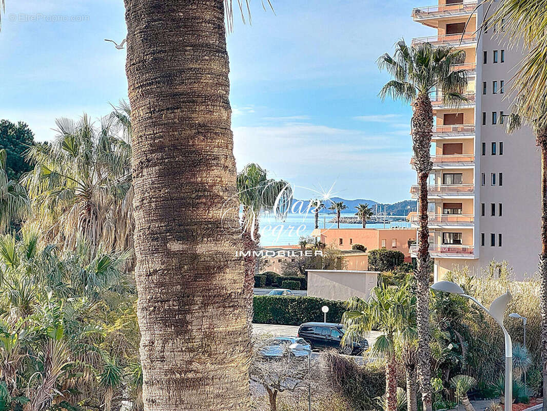 Appartement à LE LAVANDOU