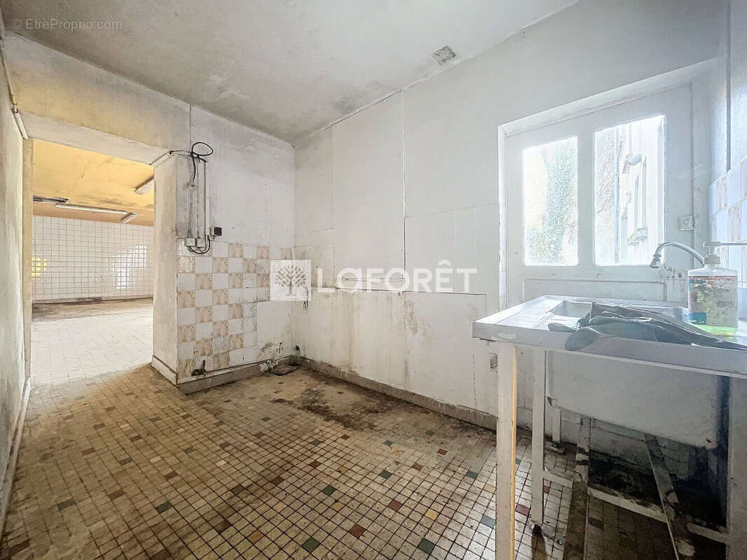 Commerce à NOYAL-MUZILLAC