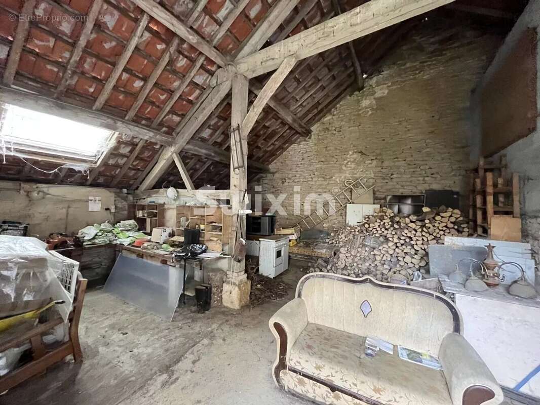 Maison à L'ISLE-SUR-SEREIN