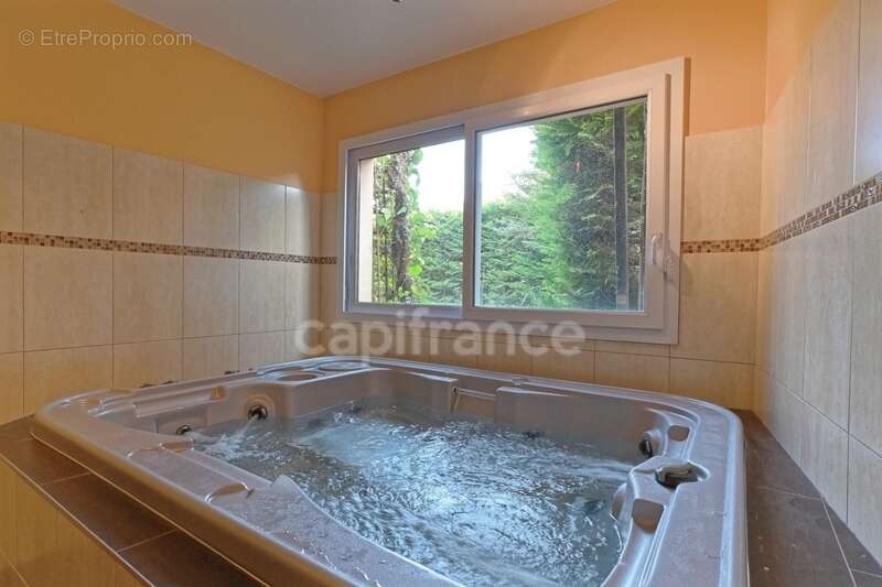 Maison à SAINT-GERMAIN-EN-LAYE